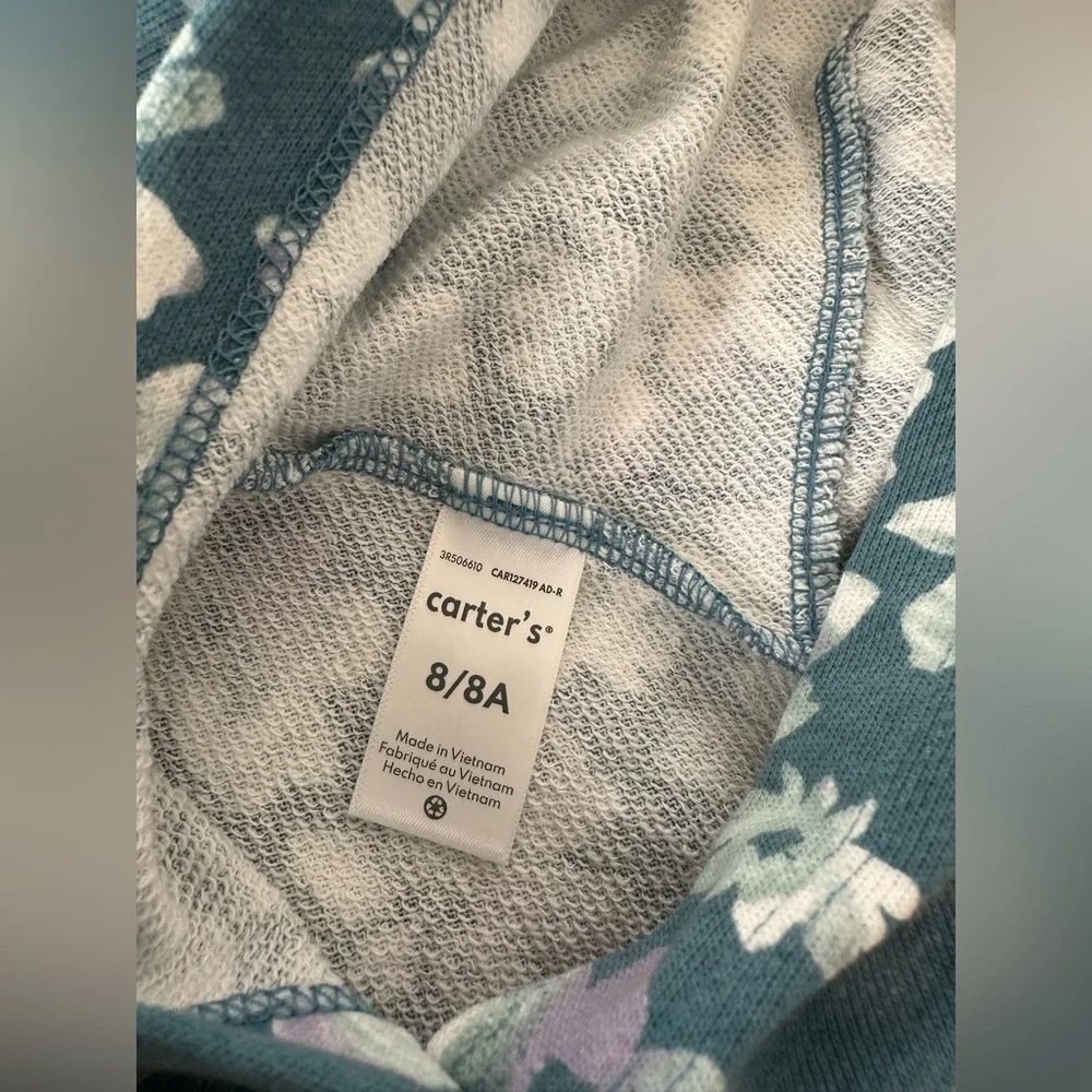 Kid Make Magic Pullover size 8 NWOT
